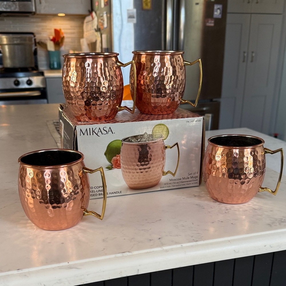 Mikasa Hammered Copper Moscow Mule Mugs. Set of 4